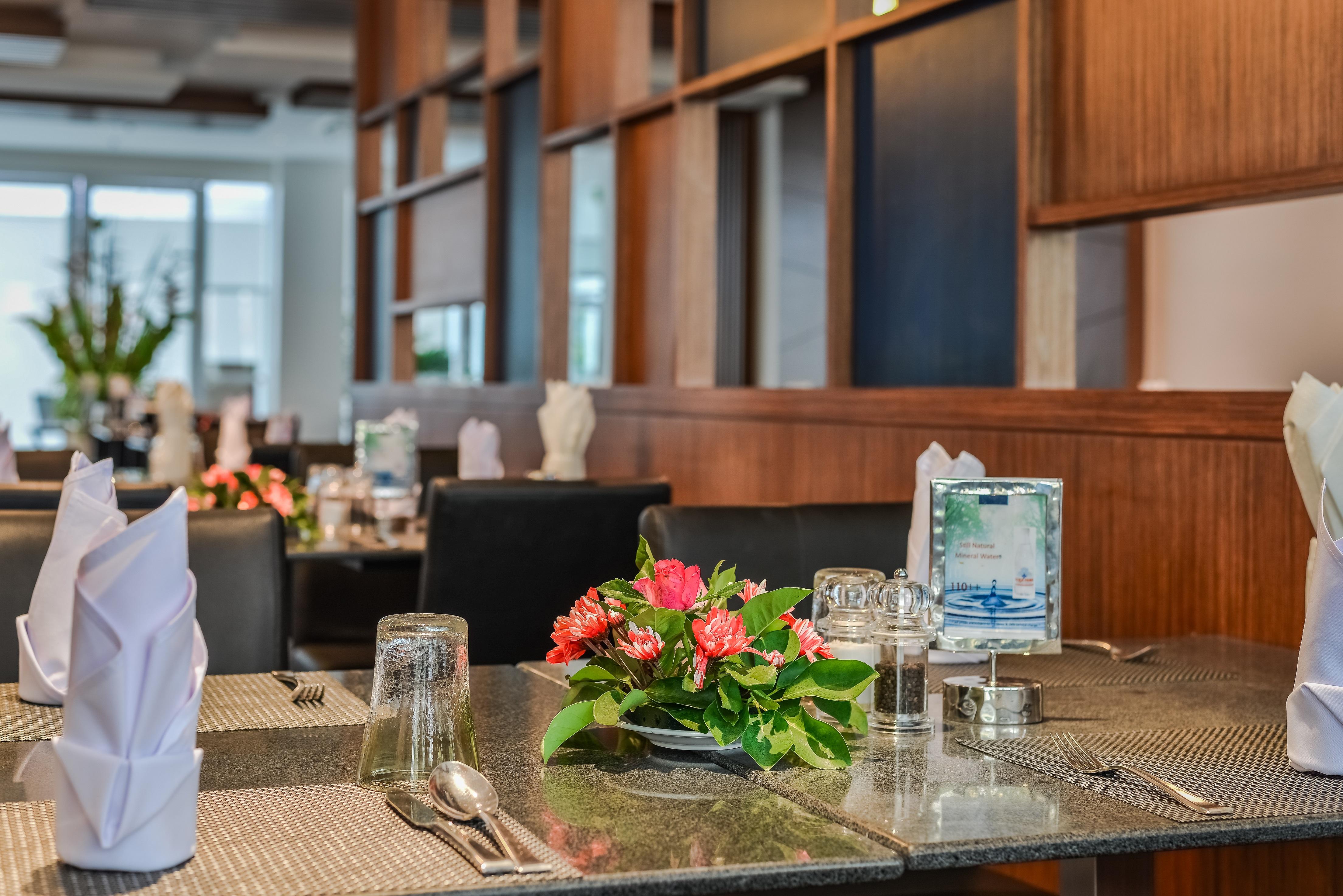 Fishermens Harbour Urban Resort - Sha Extra Plus Patong Экстерьер фото
