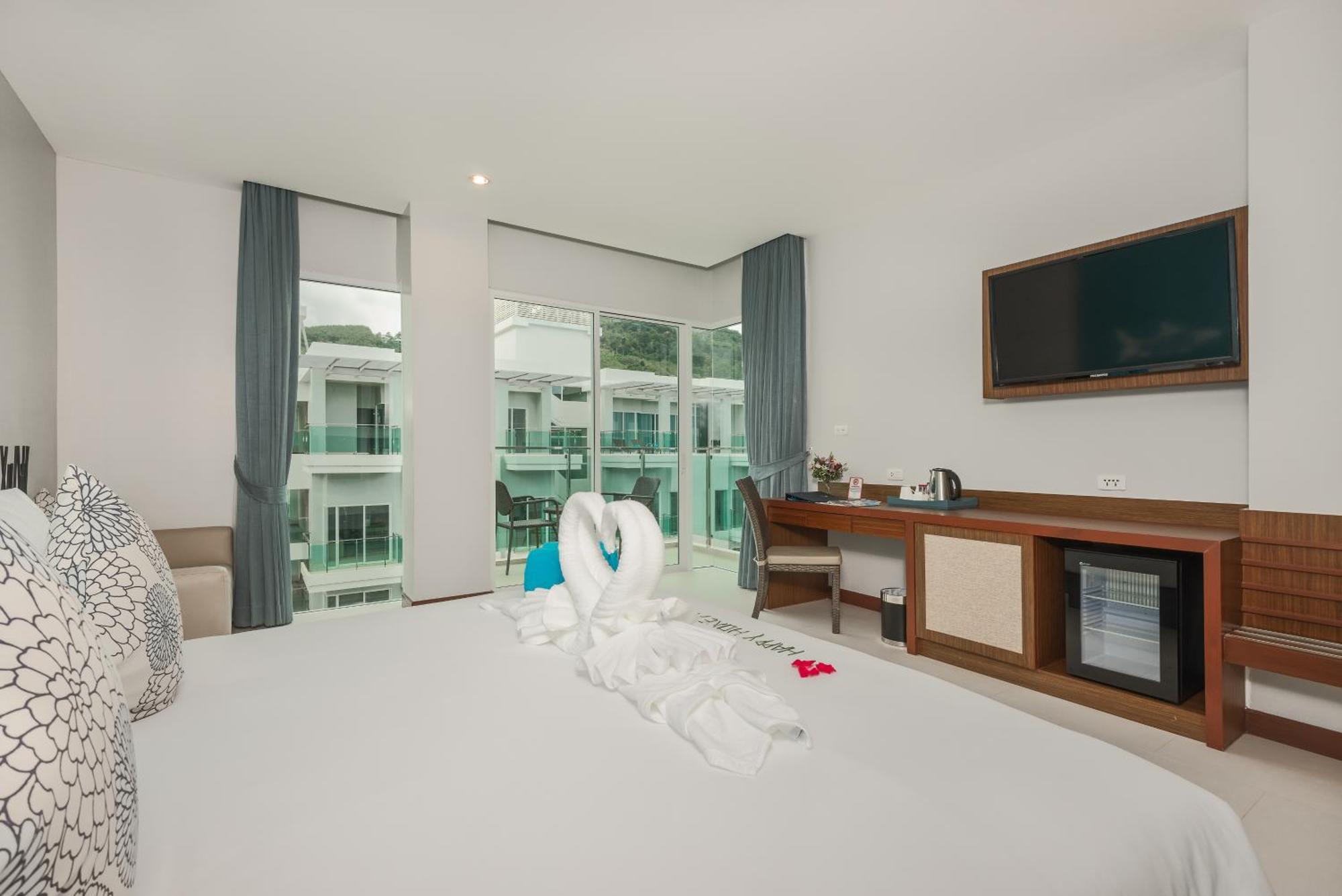 Fishermens Harbour Urban Resort - Sha Extra Plus Patong Экстерьер фото